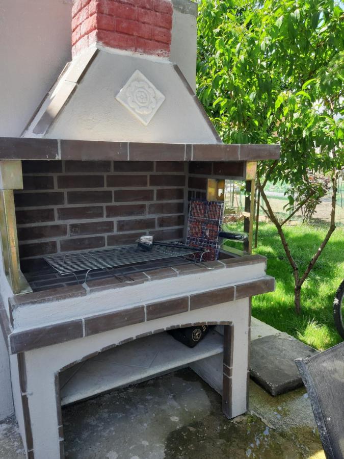 Soula'S Sunshine Green Apartment Nea Karvali Eksteriør bilde