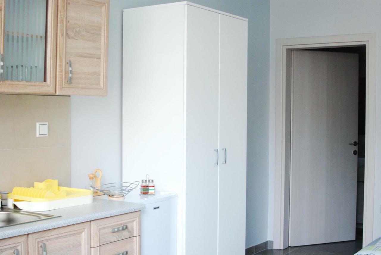 Soula'S Sunshine Green Apartment Nea Karvali Eksteriør bilde